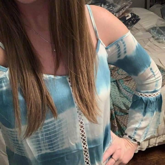 Basic Top - Picture 3 of 4